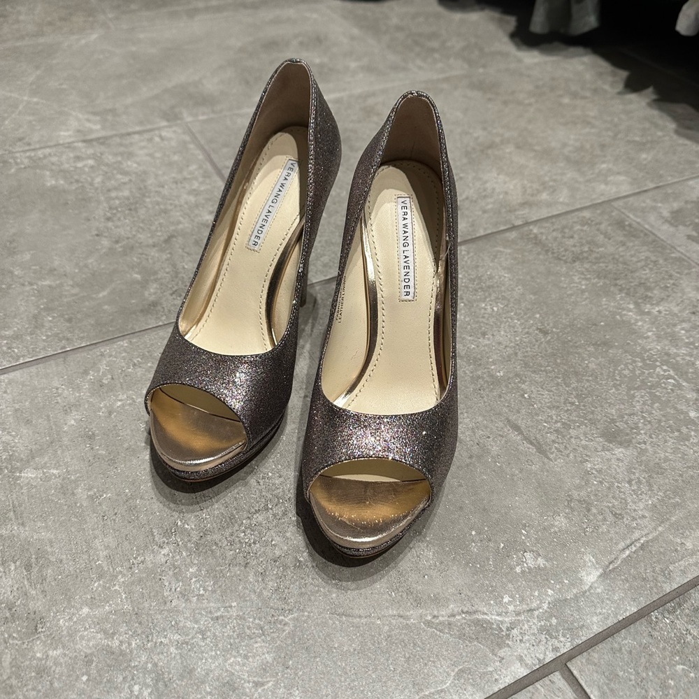 Vera Wang Selima glitter heels!